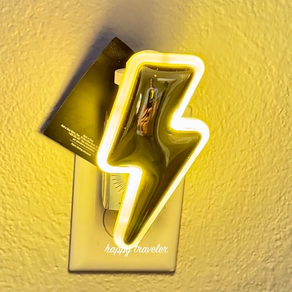 Neon LIGHTNING BOLT Plug - Picture 2 of 6